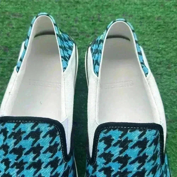 Vetements - Picture 3 of 7